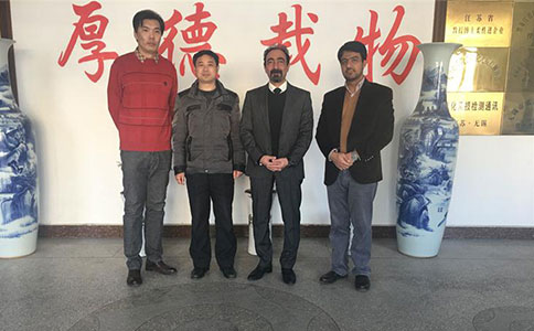 伊朗客戶來公司洽談合作 伊朗客戶來公司洽談合作